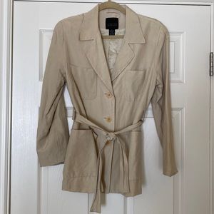 Limited light beige khaki colored blazer jacket with tie. Size S